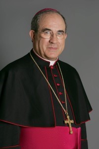 arzobispo_70años